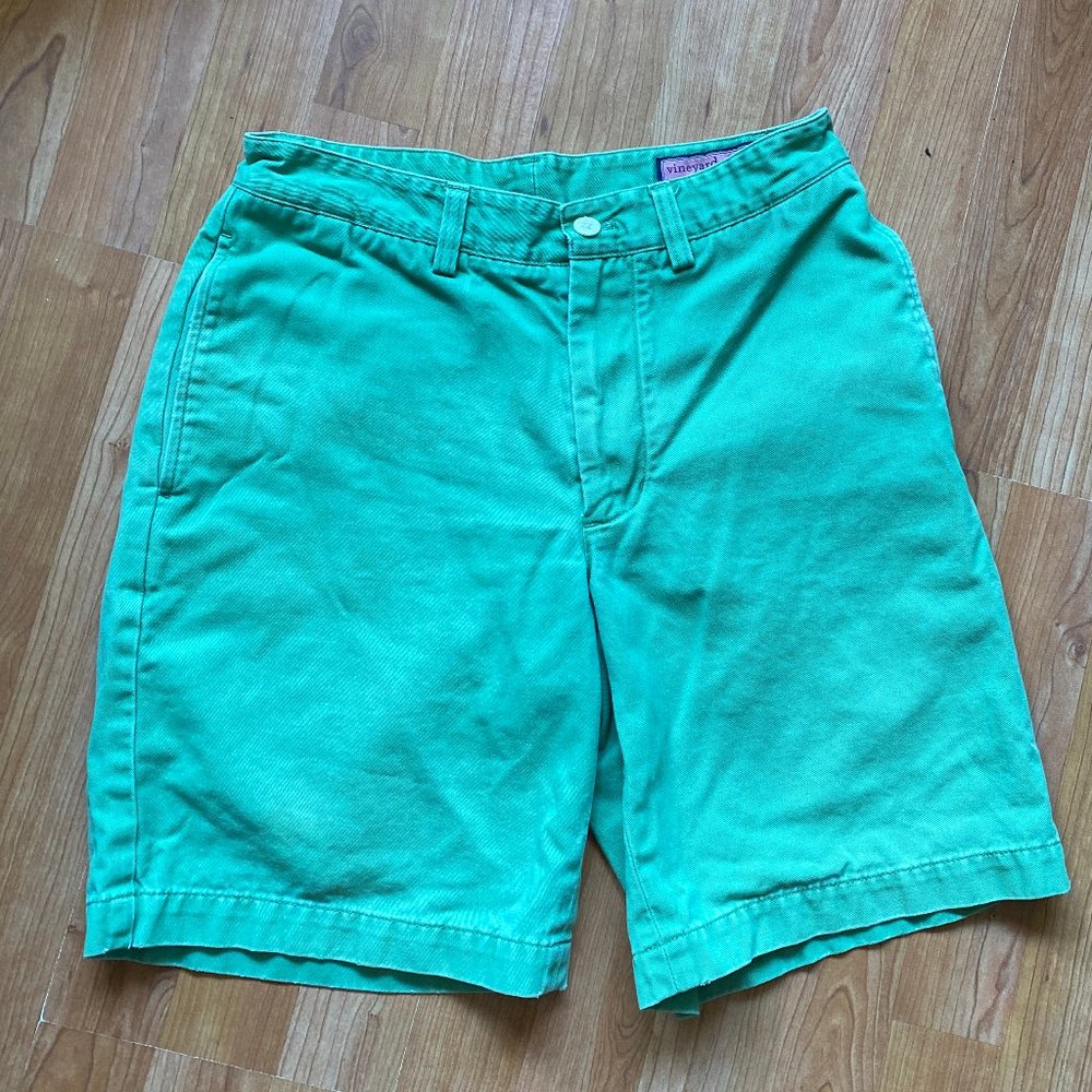 Vineyard Vines Green Club Shorts size 28